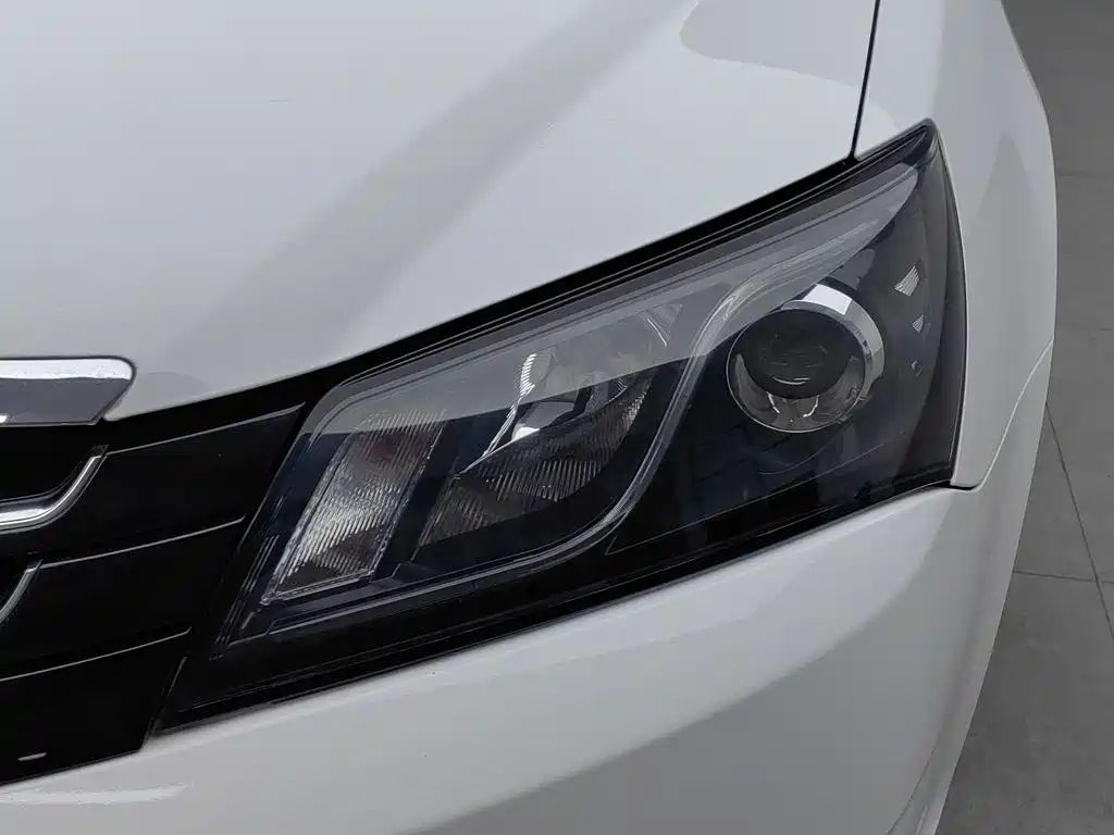 Geely Emgrand — миниатюра 7