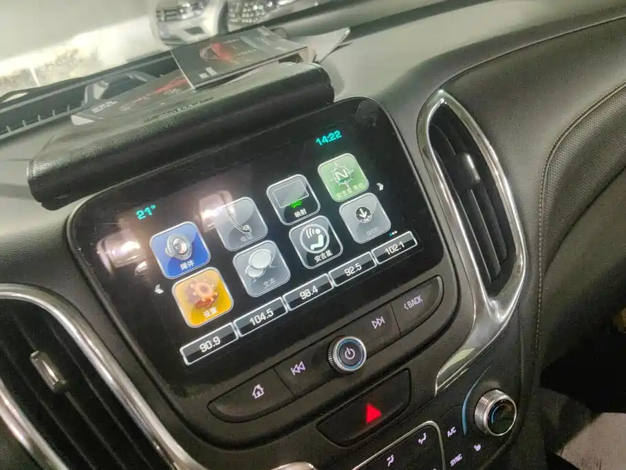 Chevrolet Equinox — миниатюра 13