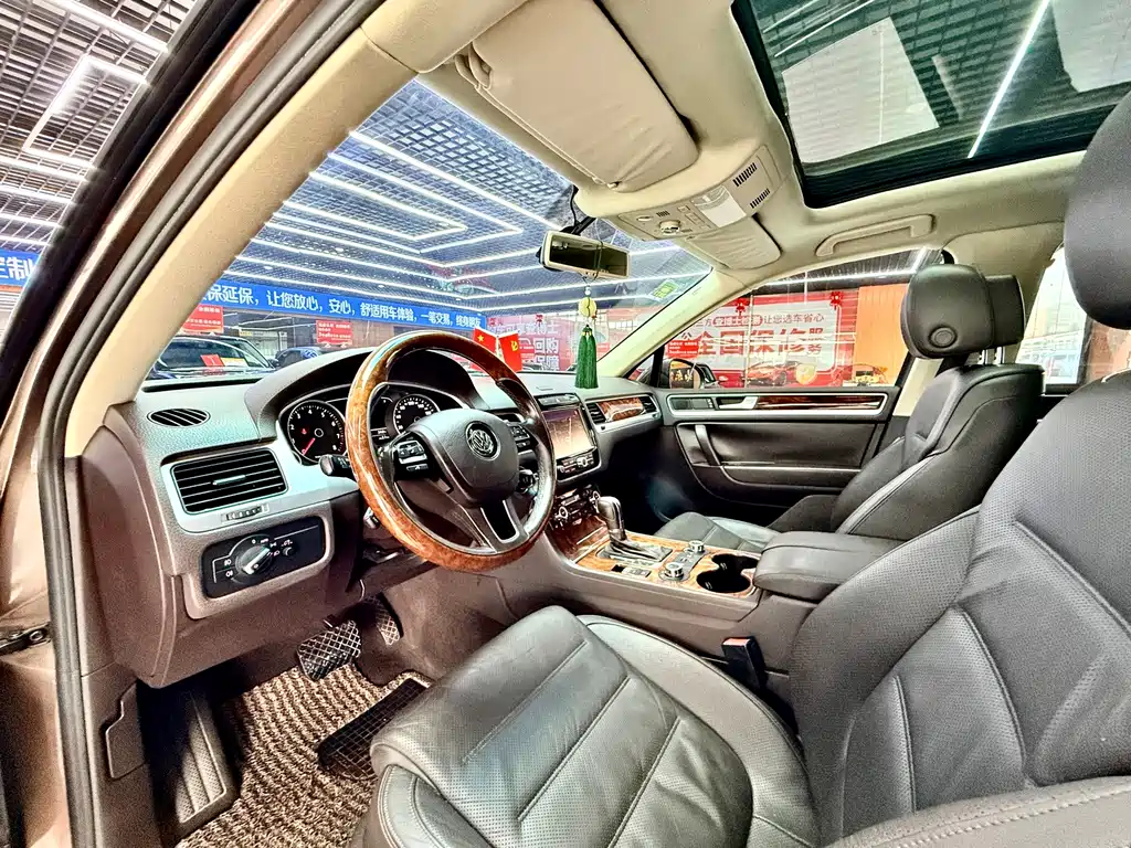 Volkswagen Touareg — миниатюра 9