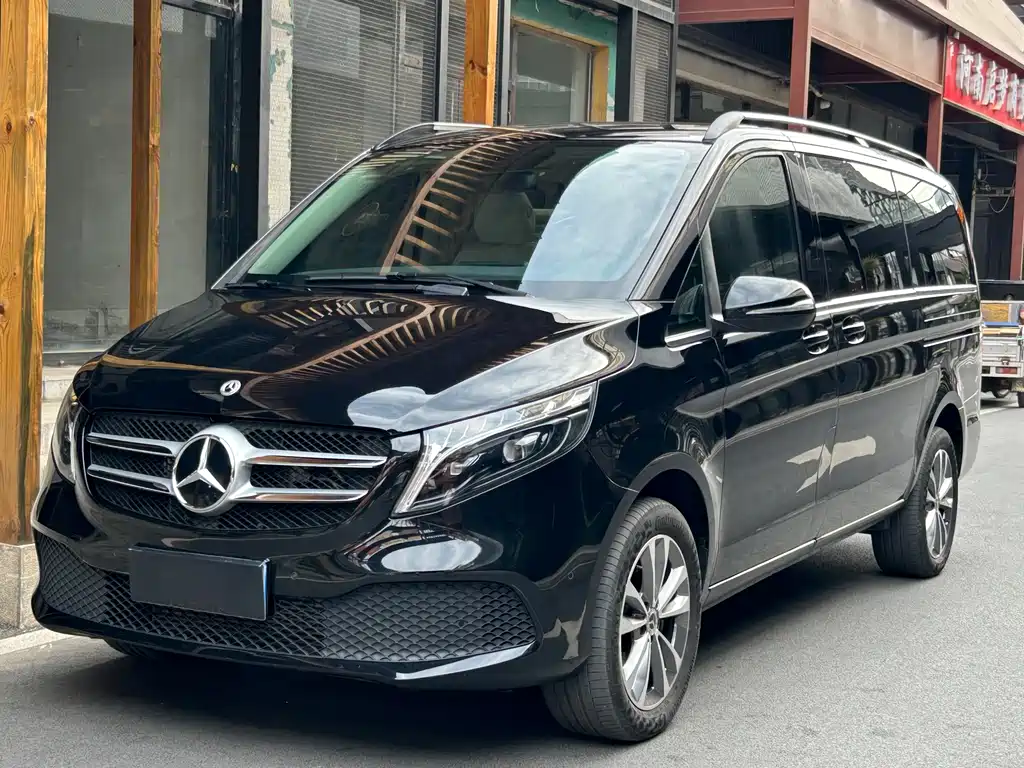 Mercedes-Benz V-Class 2024