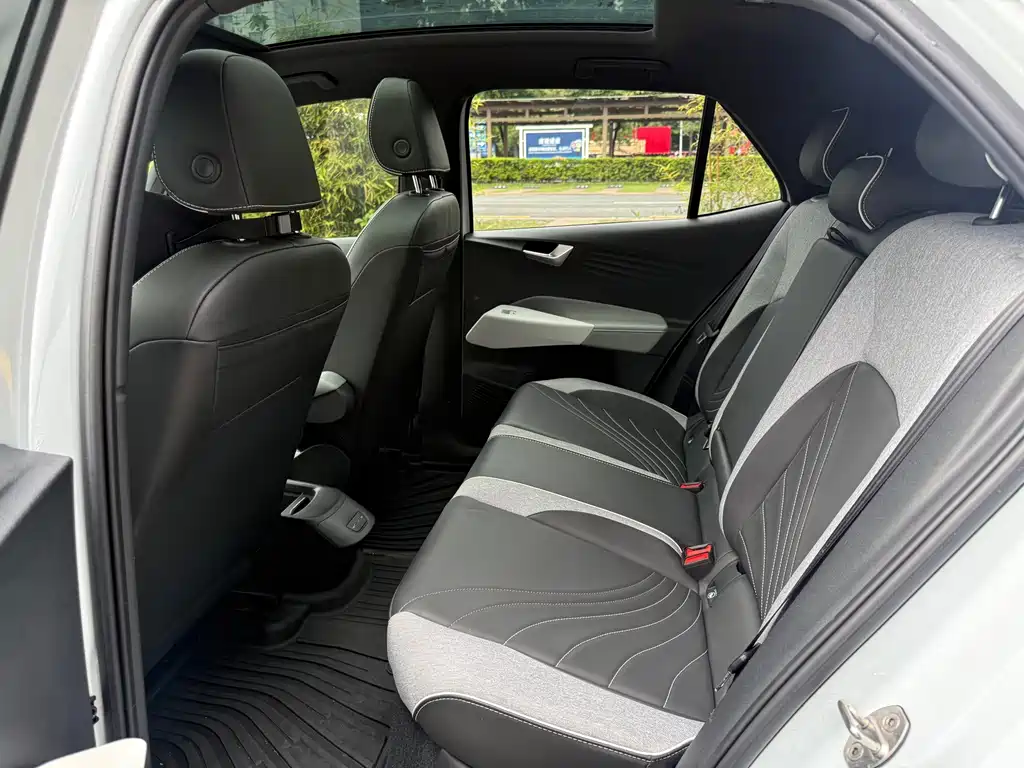Volkswagen ID.3 — миниатюра 11