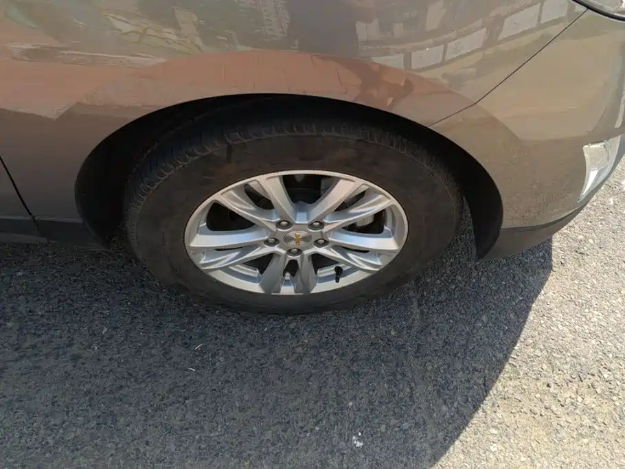 Chevrolet Equinox — миниатюра 6