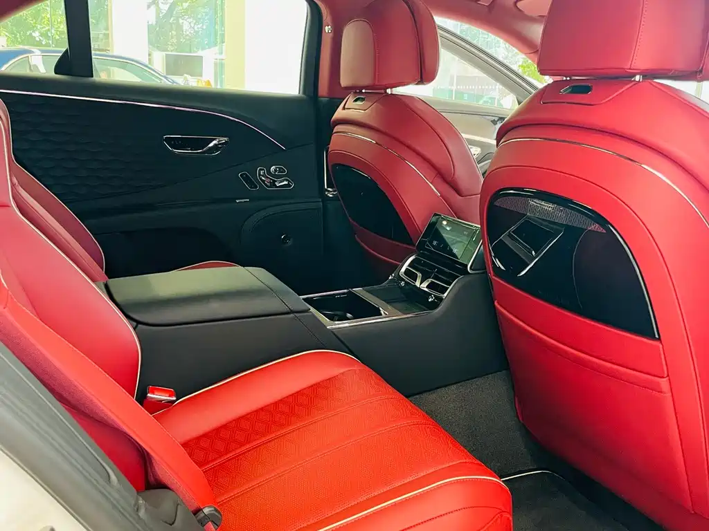Bentley Flying Spur — миниатюра 19