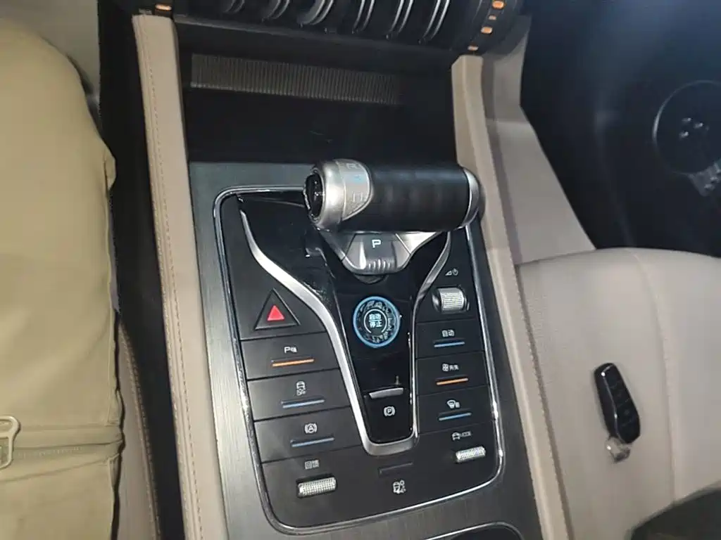 BYD Yuan Plus — миниатюра 14