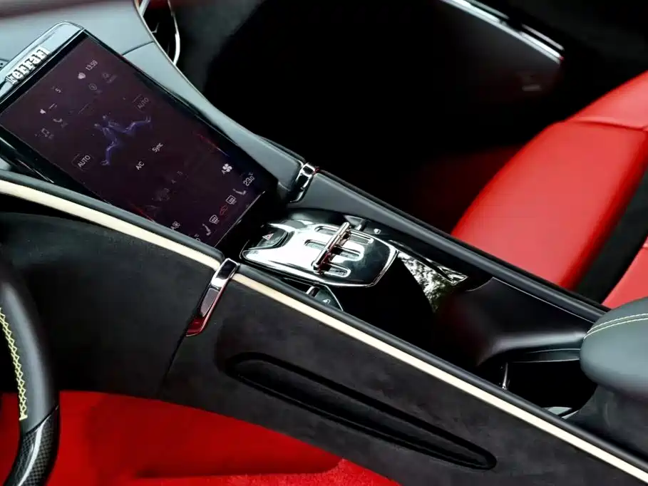 Ferrari Roma — миниатюра 8