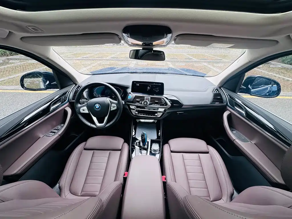 BMW iX3 — миниатюра 5
