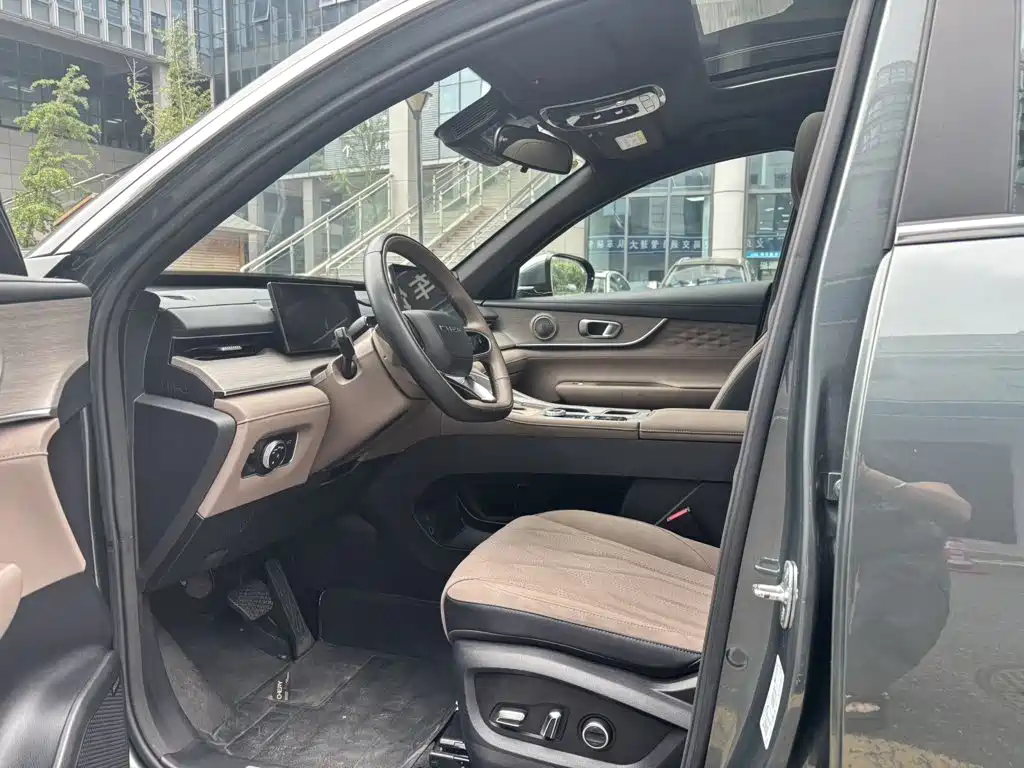 Chery Tiggo 8 PLUS — миниатюра 4
