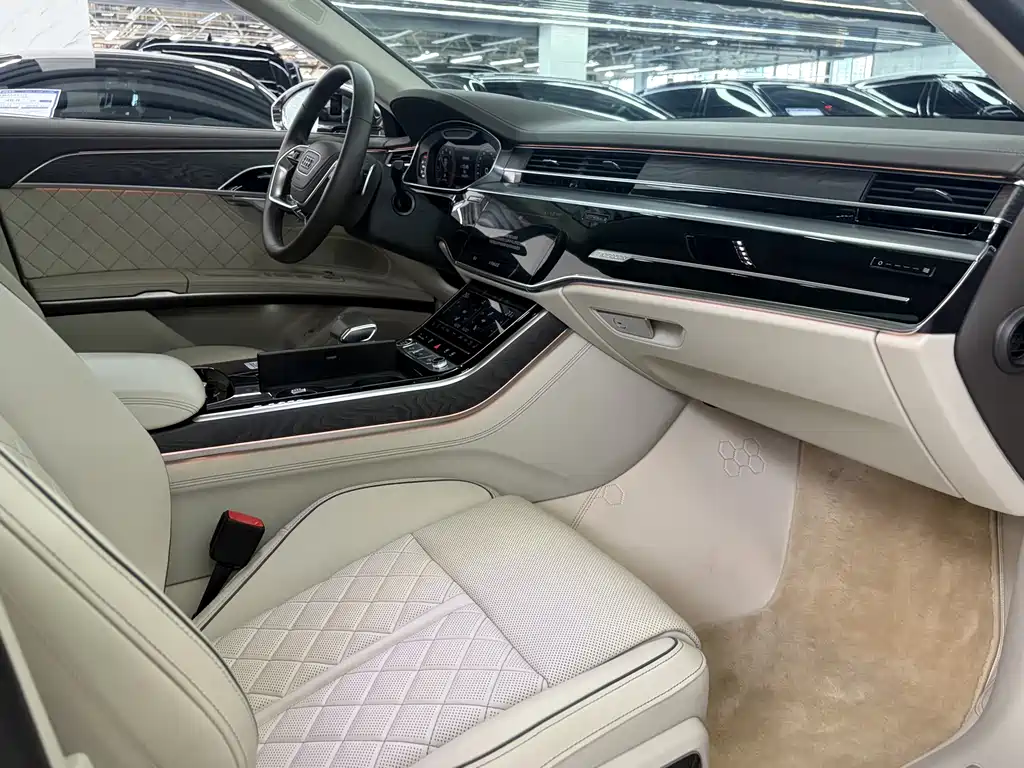 Audi A8 — миниатюра 11