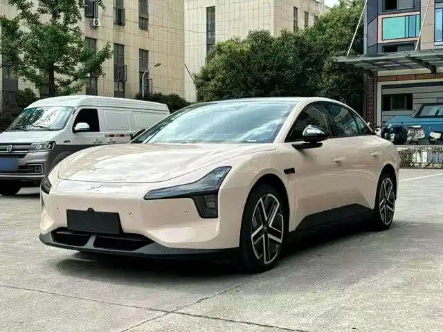2025 Xpeng Mona M03