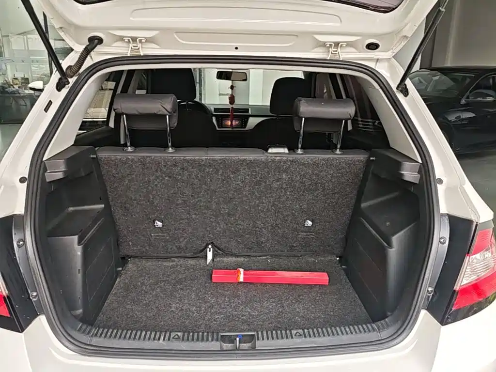 Skoda Fabia — миниатюра 19