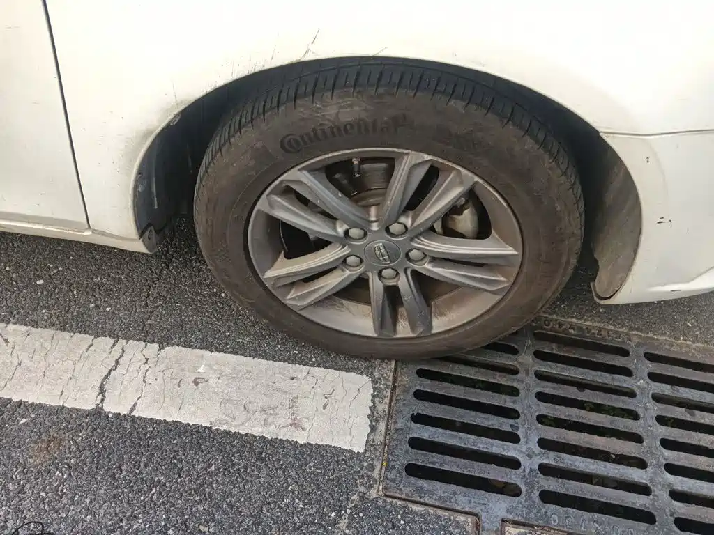 Geely Emgrand — миниатюра 24