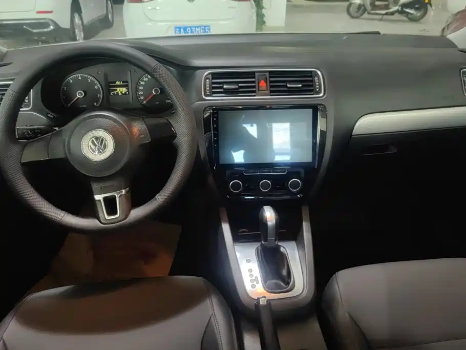 Volkswagen Sagitar — миниатюра 12