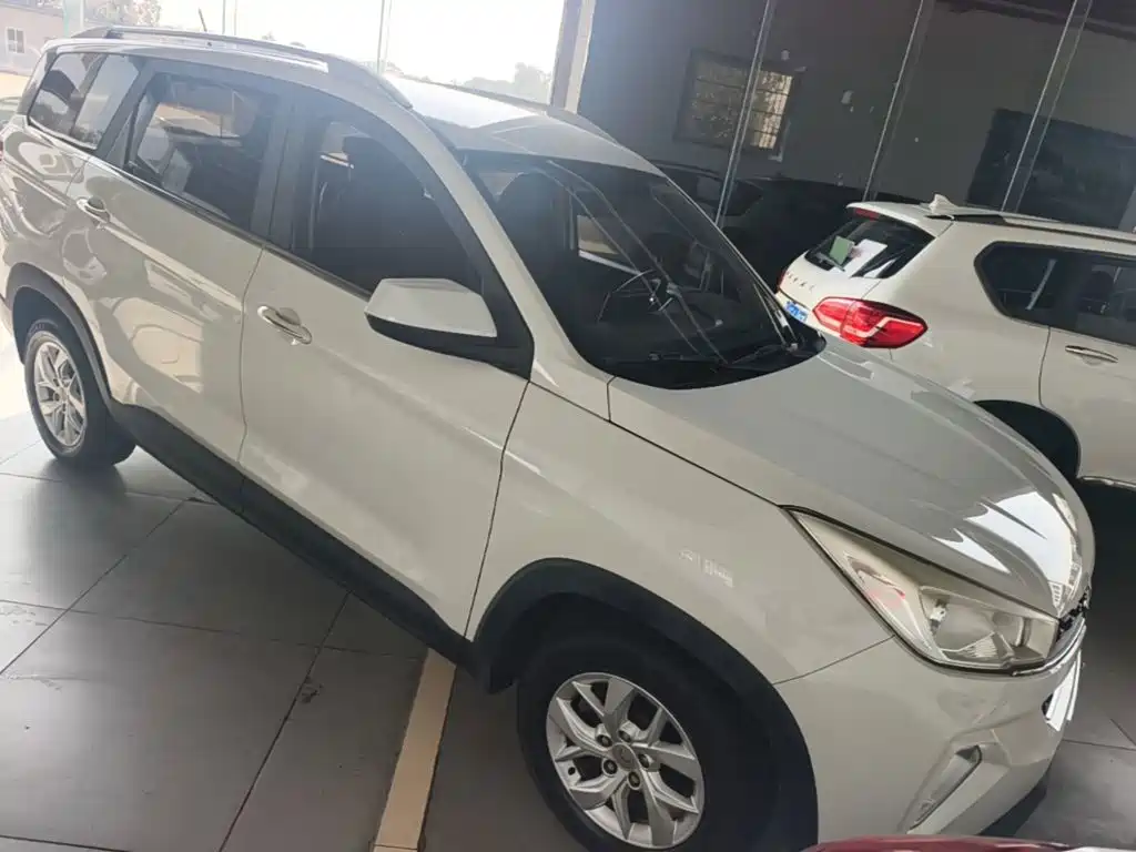 Wuling Hongguang S3 — миниатюра 4