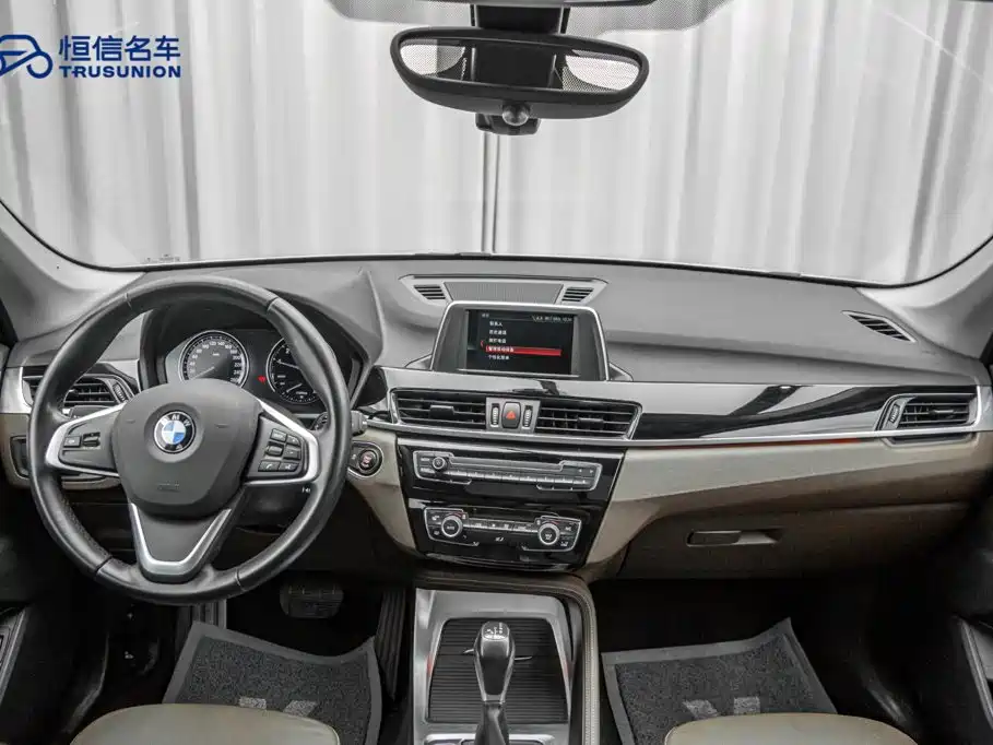 BMW X1 — миниатюра 13