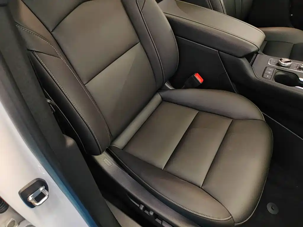 Cadillac XT4 — миниатюра 25
