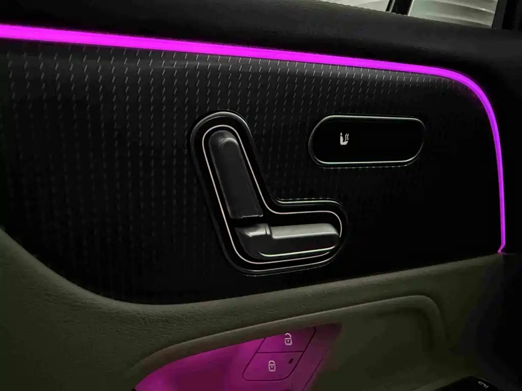 Mercedes-Benz EQB — миниатюра 13