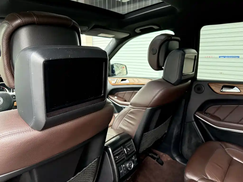 Mercedes-Benz GL-Class — миниатюра 9