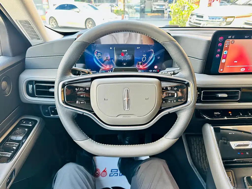 Lincoln Aviator — миниатюра 9