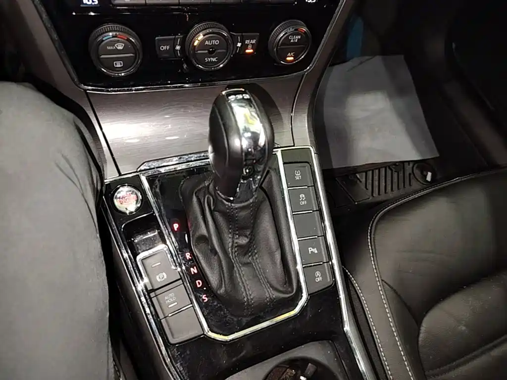 Volkswagen Passat — миниатюра 14