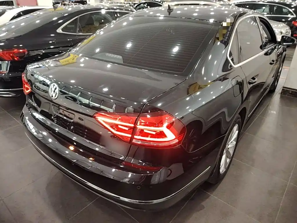 Volkswagen Passat — миниатюра 7