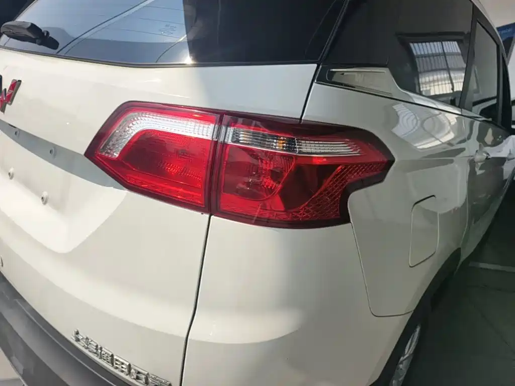 Wuling Hongguang S3 — миниатюра 8