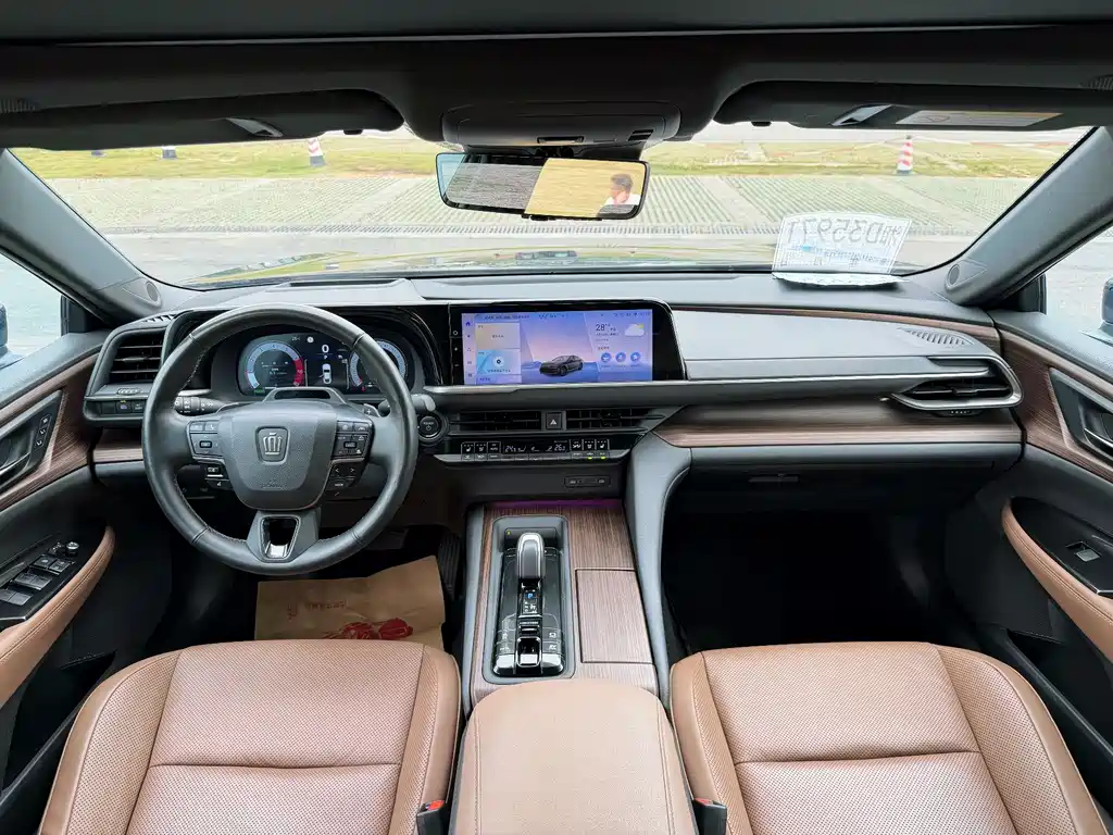 Toyota Crown 2024 2.5L