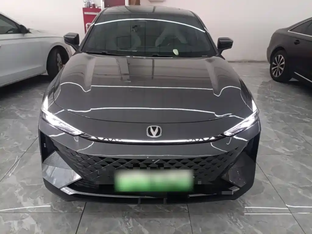 Changan UNI-V iDD — миниатюра 3