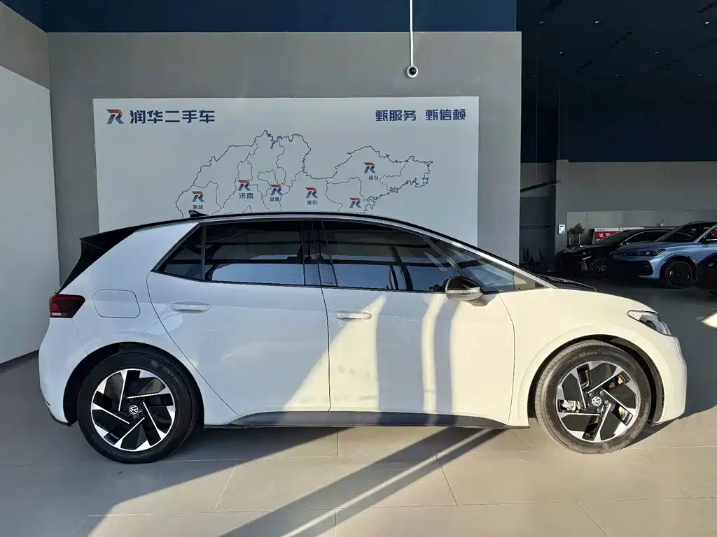 Volkswagen ID.3 — миниатюра 3