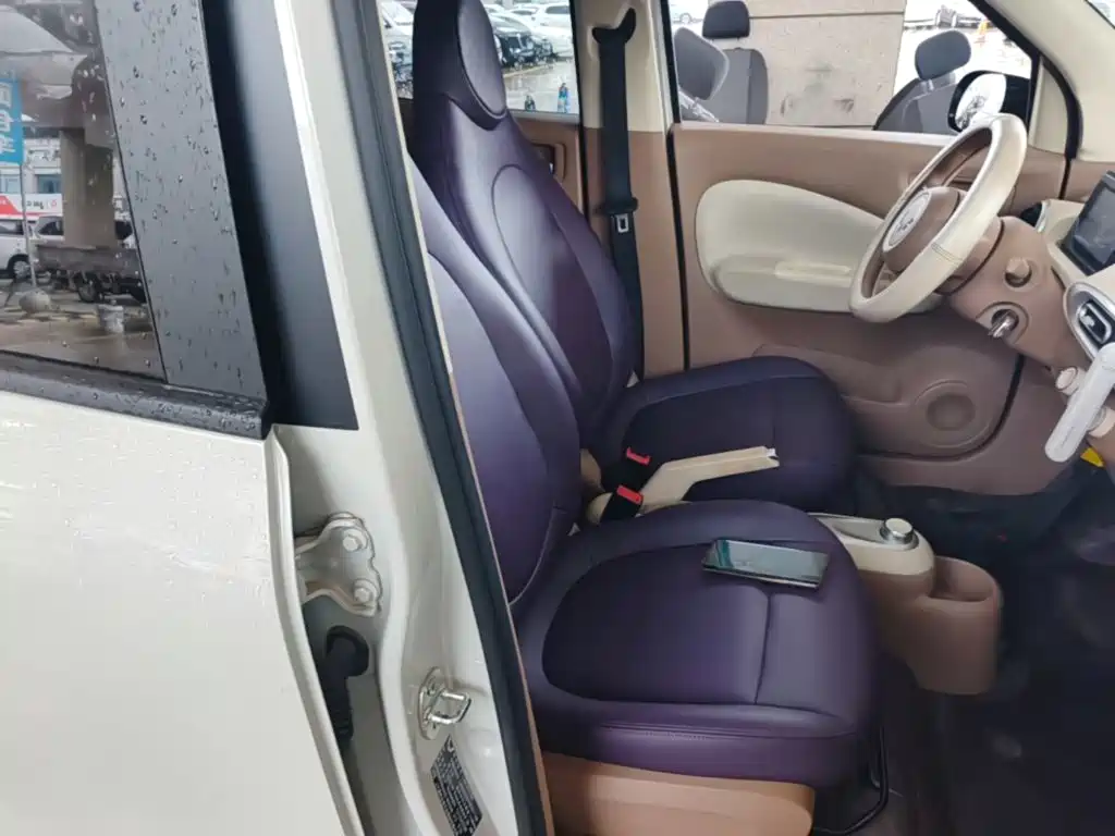 Wuling MINIEV — миниатюра 25