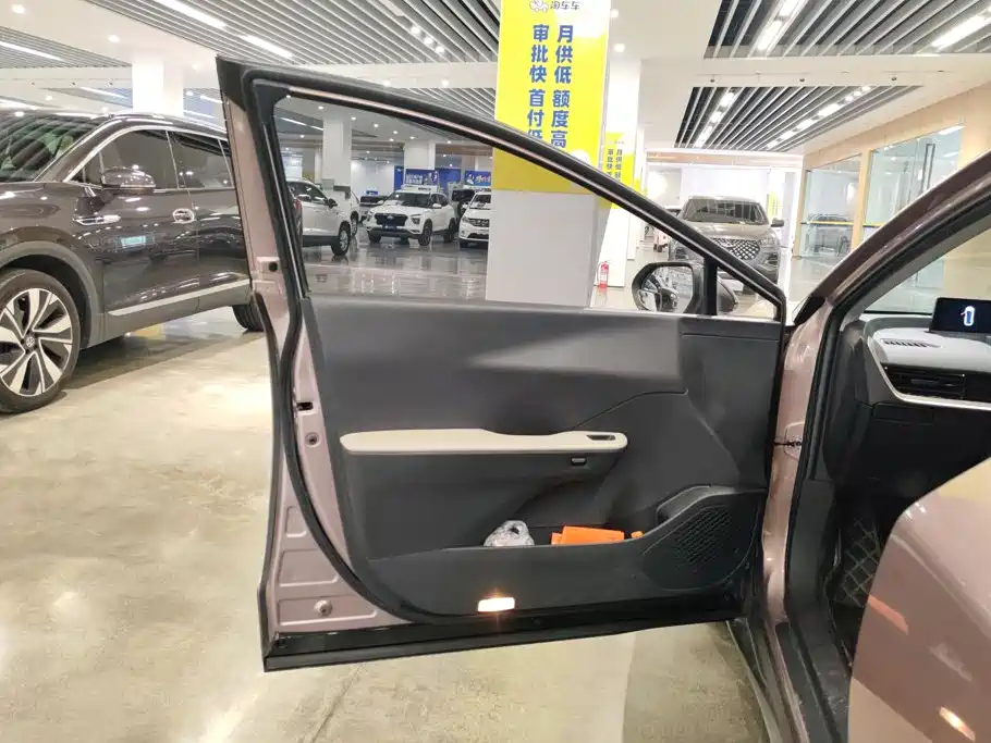 Toyota bZ3 — миниатюра 6