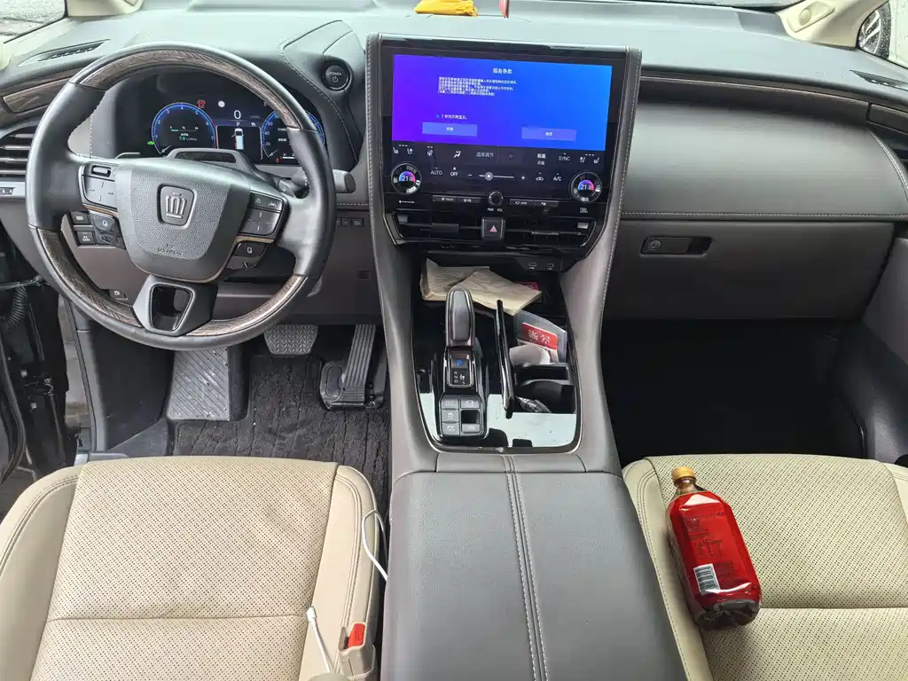 Toyota Vellfire — миниатюра 7