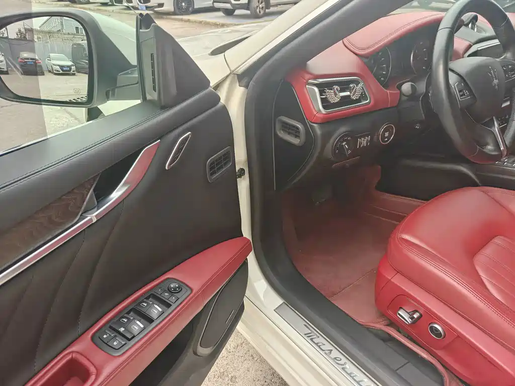 Maserati Ghibli — миниатюра 5