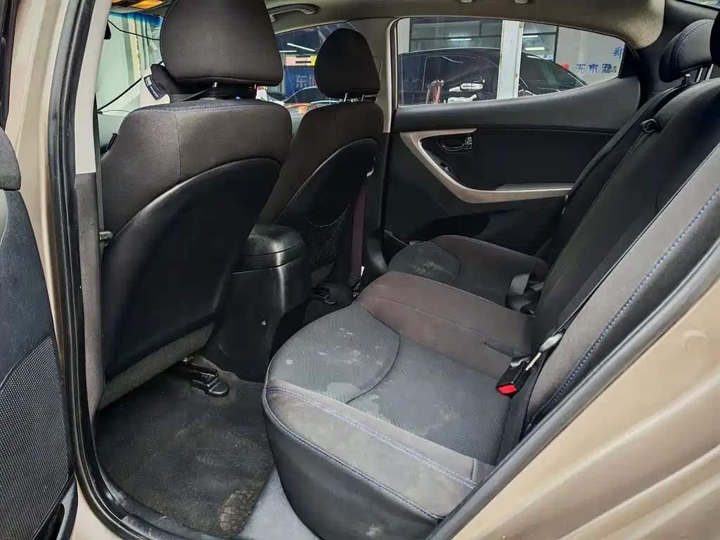 Hyundai Elantra 2013 1.6L AT Lead