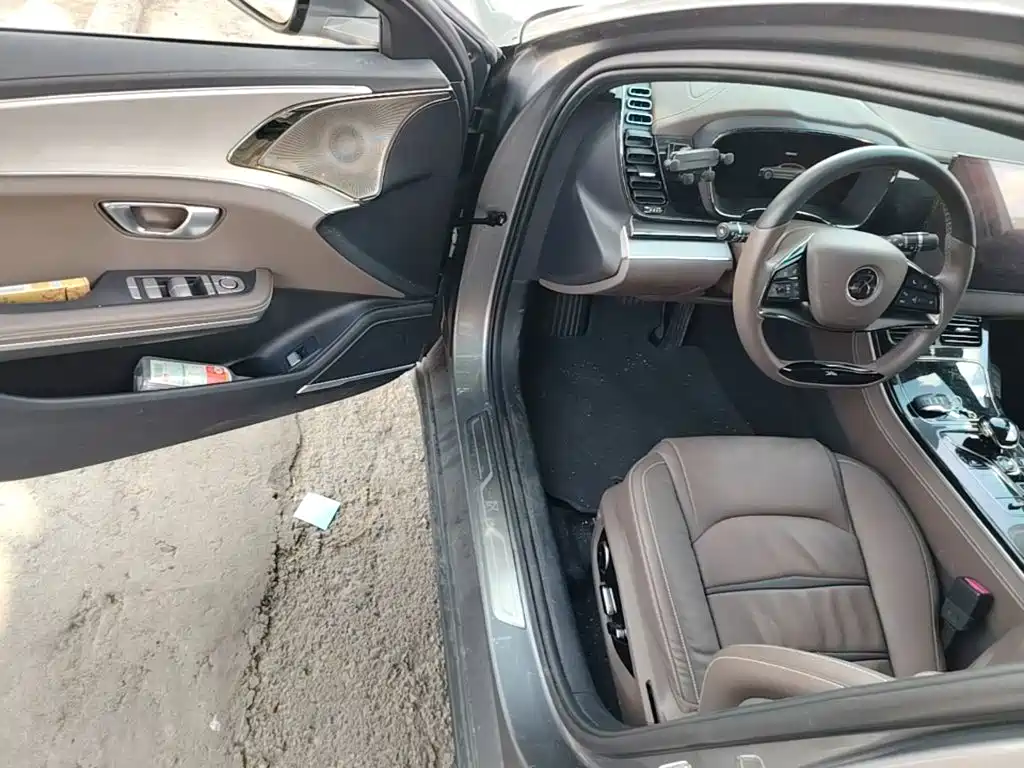 BYD Han — миниатюра 16