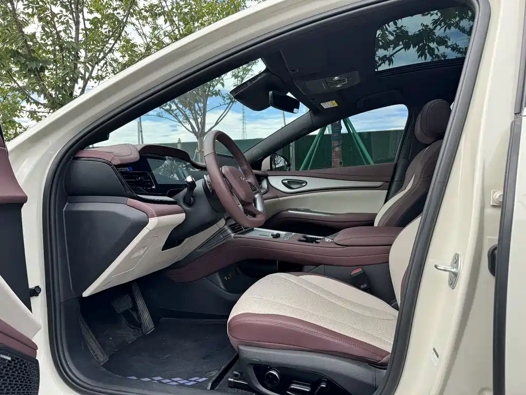 BYD Seal 07 DM-i — миниатюра 11