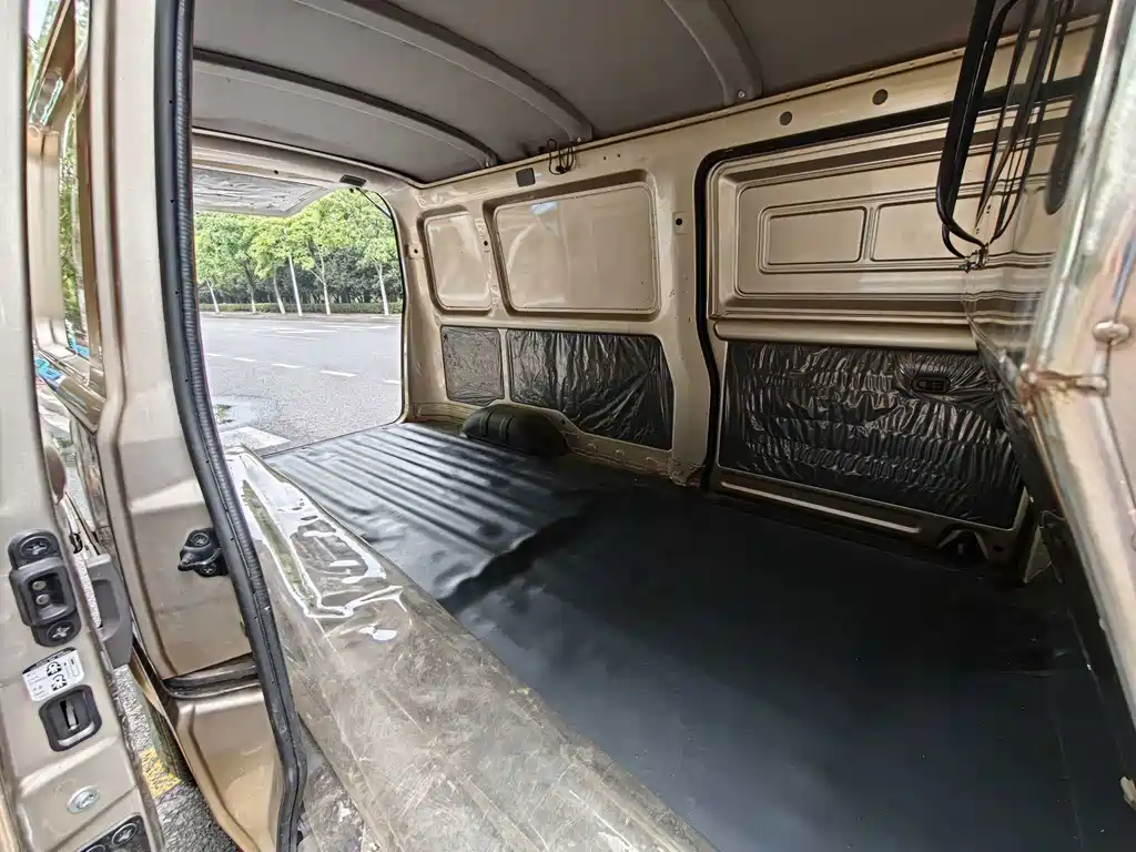 Wuling Rongguang EV — миниатюра 10