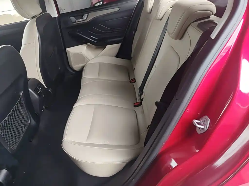 Ford Focus — миниатюра 17