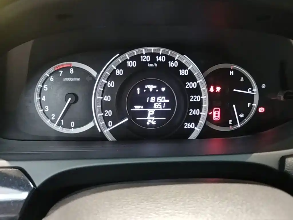 Honda Accord — миниатюра 12