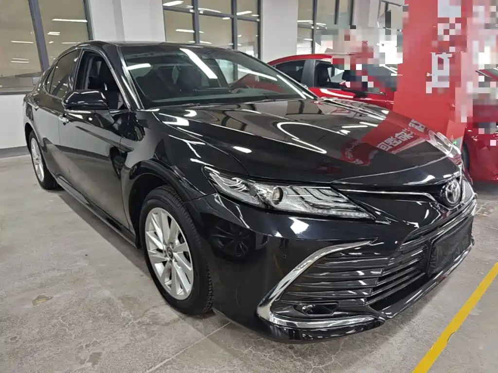 Toyota Camry — миниатюра 4