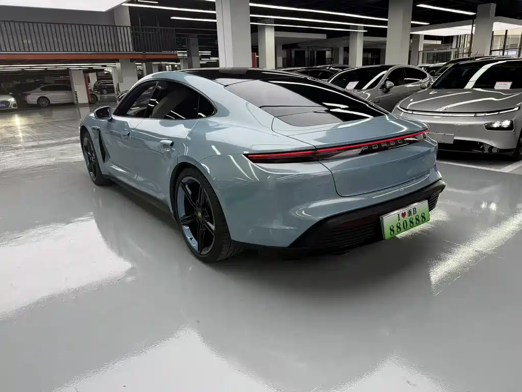 Porsche Taycan — миниатюра 15