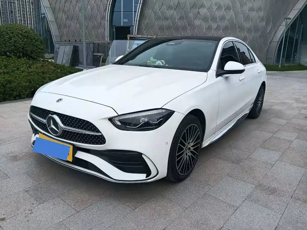 Mercedes-Benz C-Class 2024