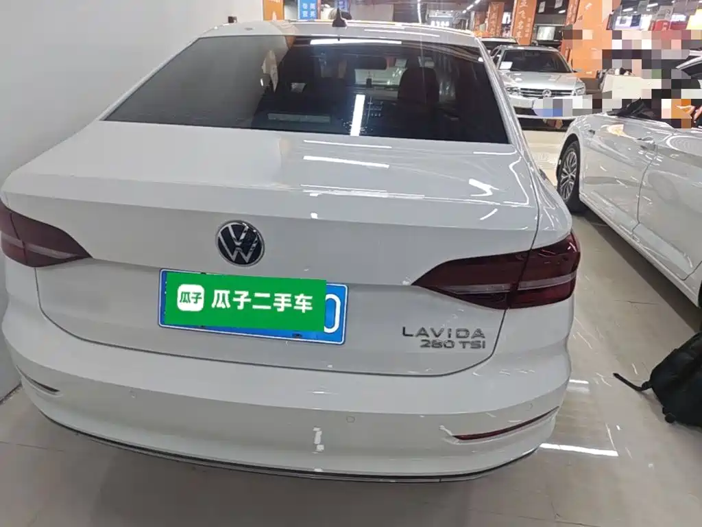 Volkswagen Lavida — миниатюра 6