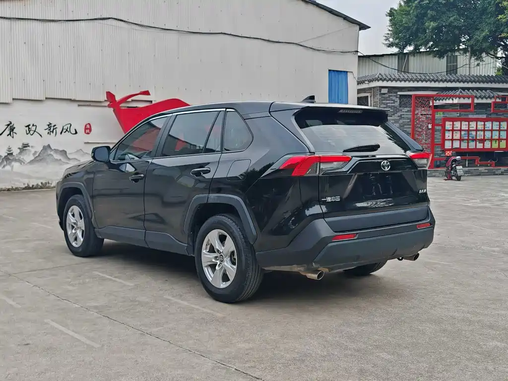 TOYOTA RAV4 RONGFANG