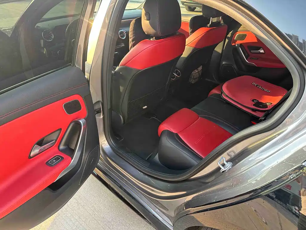 Mercedes-Benz A-Class AMG — миниатюра 4