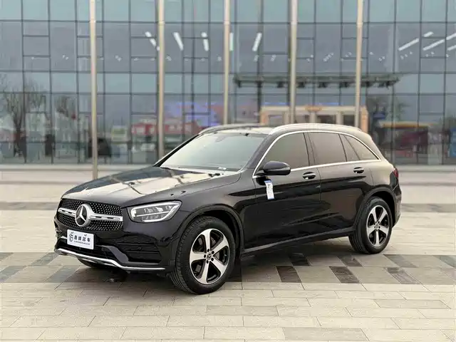 MERCEDES-BENZ GLC