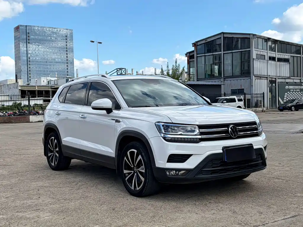 Volkswagen Tharu — миниатюра 3