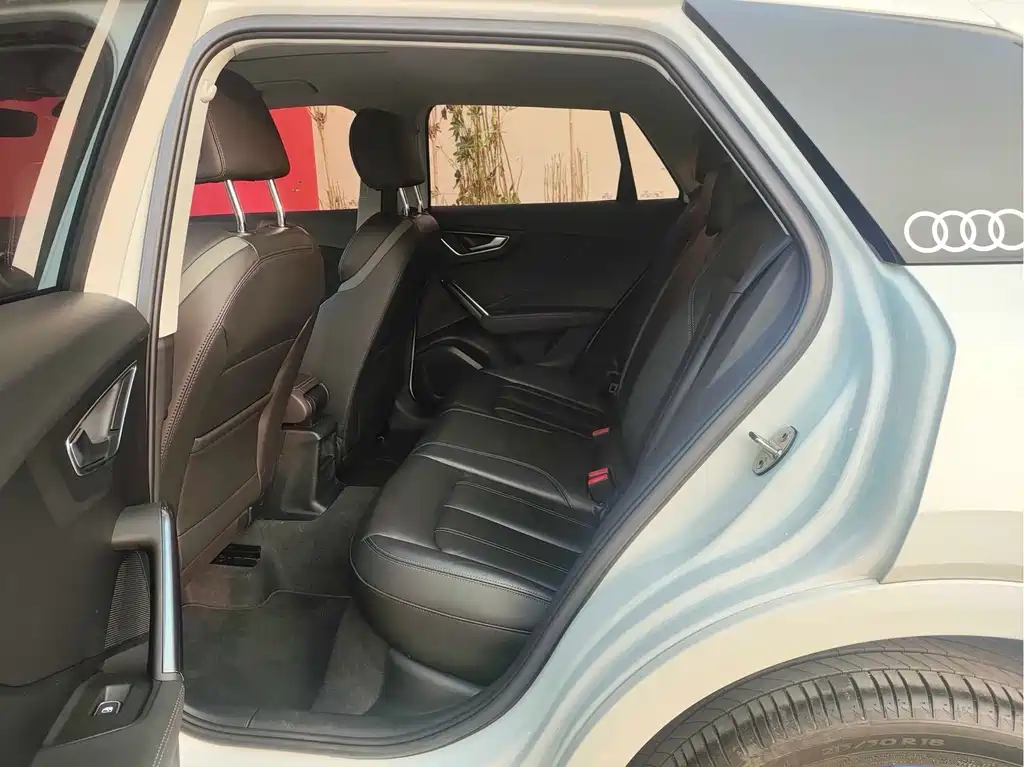 Audi Q2L — миниатюра 4