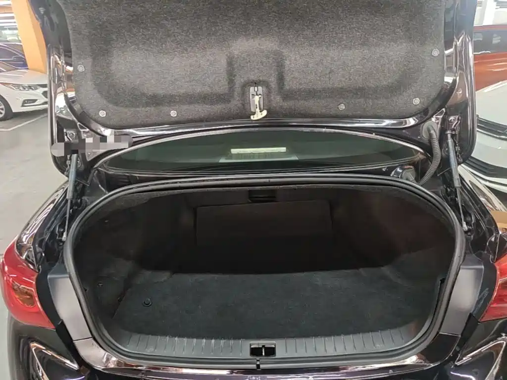 Infiniti Q50L — миниатюра 19