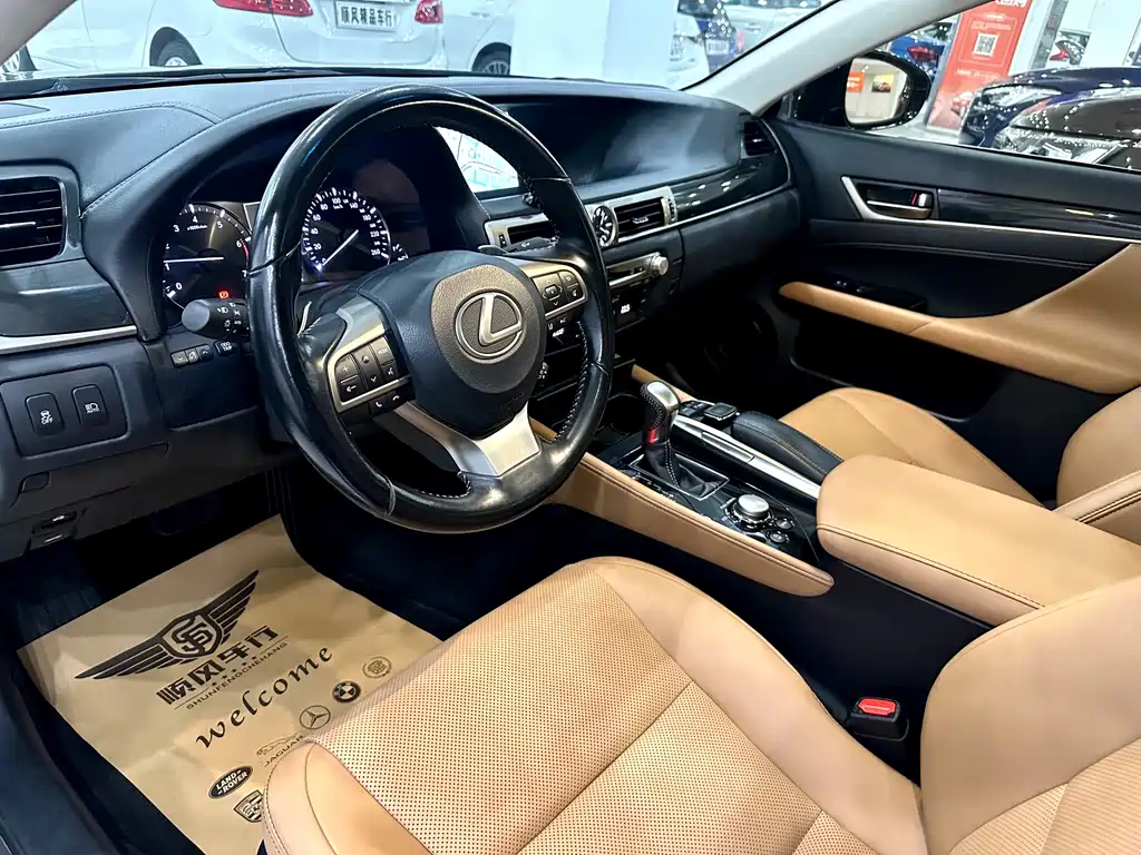 Lexus GS — миниатюра 7