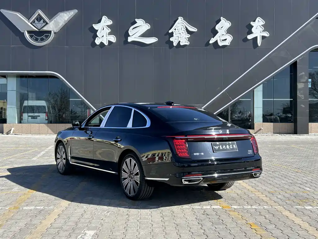 Hongqi H9 2025 2.0T Luxury 5 мест